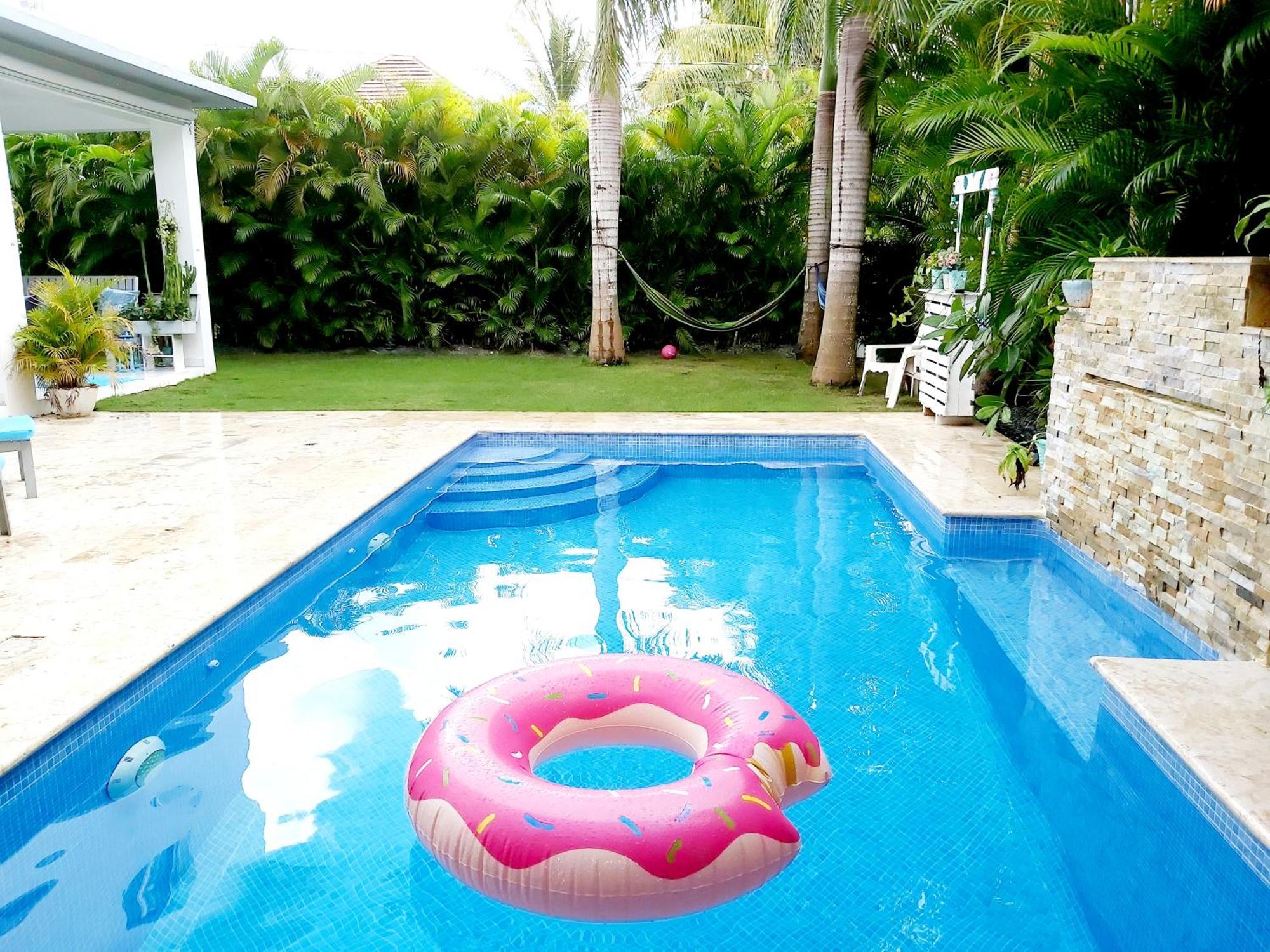 Independiente Con Piscina En *