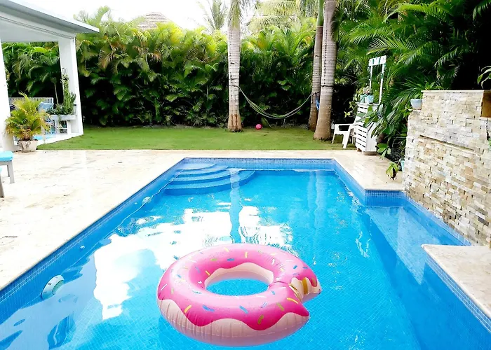 Villa Independiente Con Piscina En Punta Cana